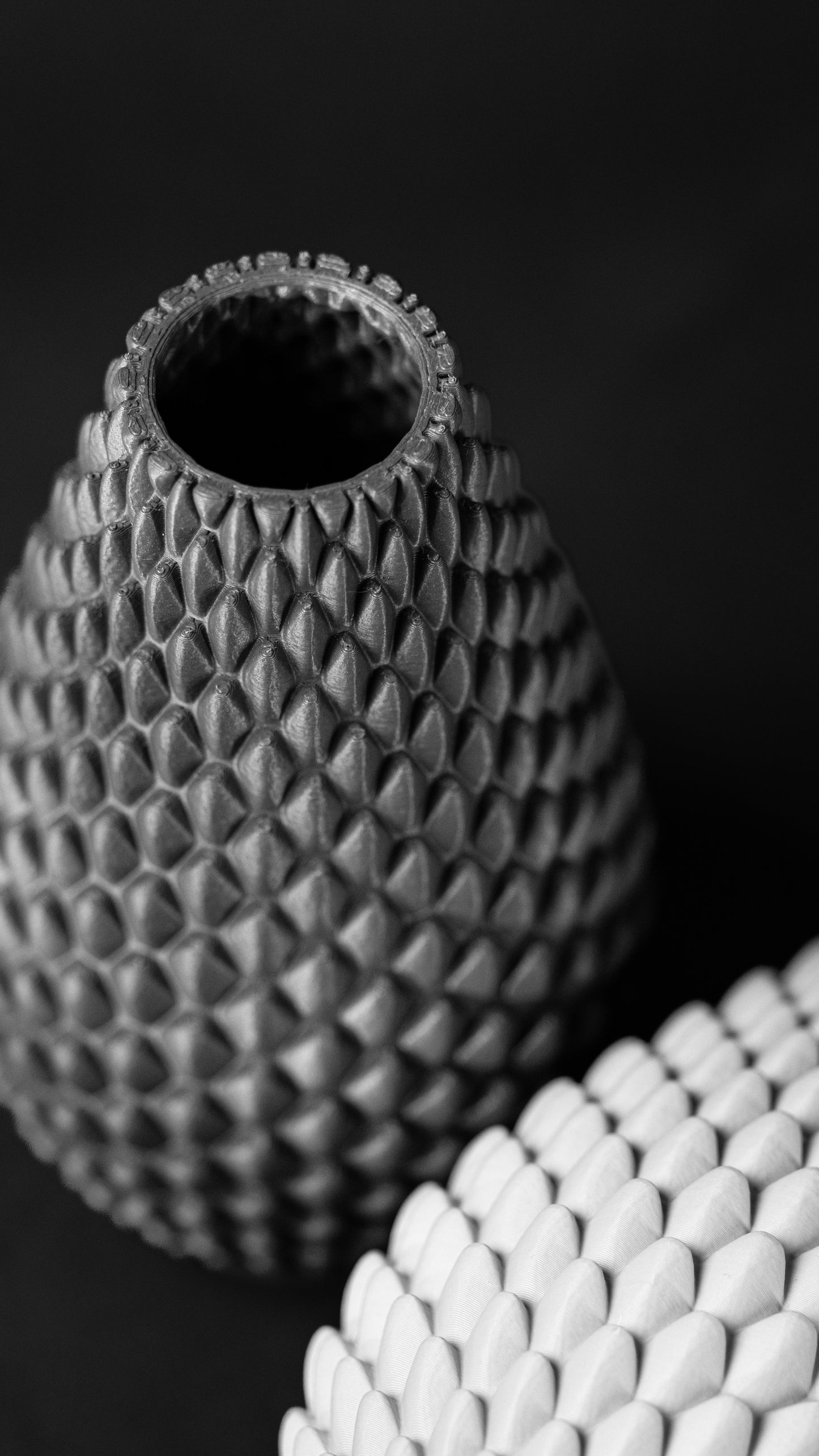 DRAGONSCALE VASE (Variant 1)